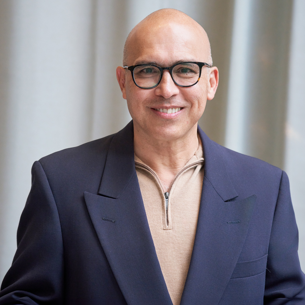 Luis Castañeda - Wizard of Ads Online